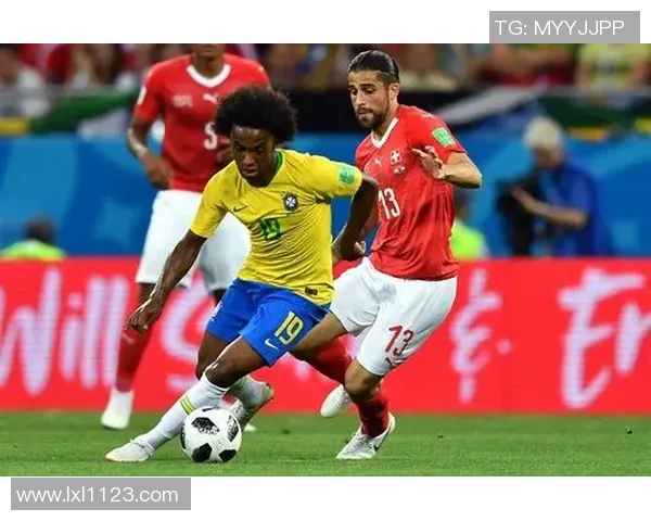 探寻Tom的足球之路他是如何成为足球明星的传奇故事